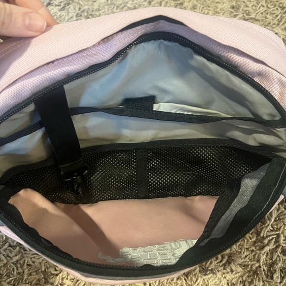 The north face ROO pack - Picture 3 of 5